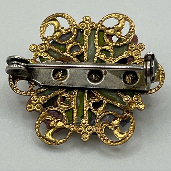 Vintage Floral Porcelain Rose Brooch Pin – Handcrafted Details - Picture 2 of 3